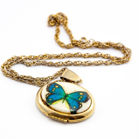 Jewelry - Vintage Butterfly Locket Jewelry - Vintage Butterfly Locket